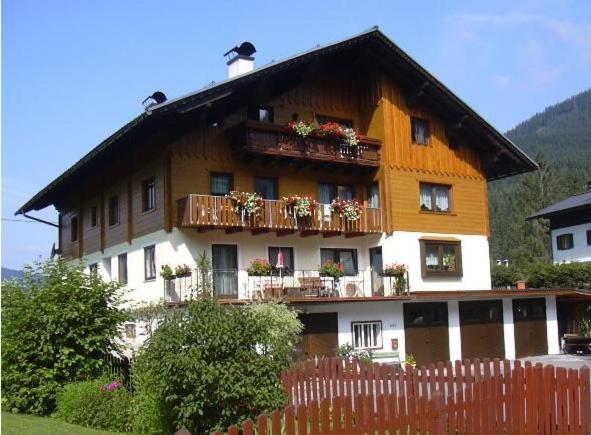 Gaestehaus Sams Гозау Екстериор снимка
